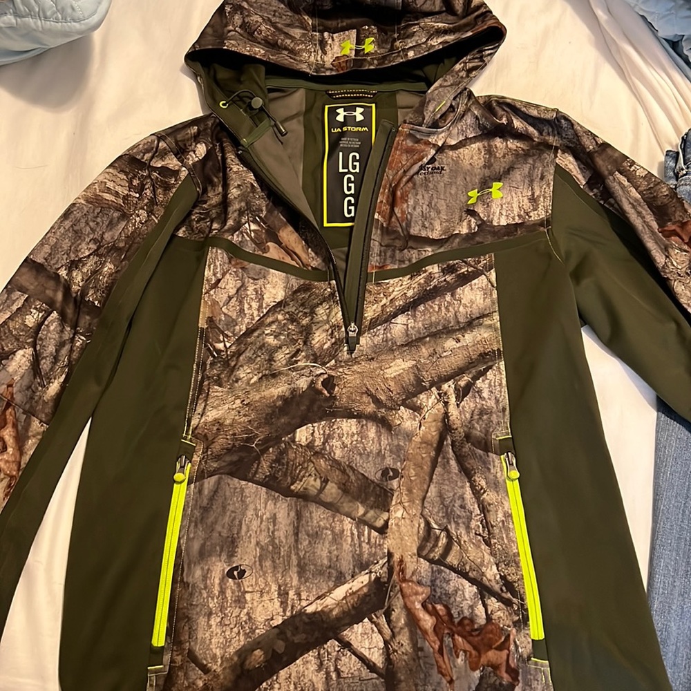 Under Armour hoodie